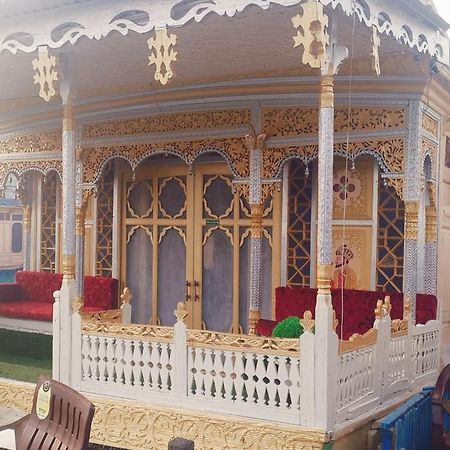 Heritage Geneva House Boat Srīnagar Dış mekan fotoğraf